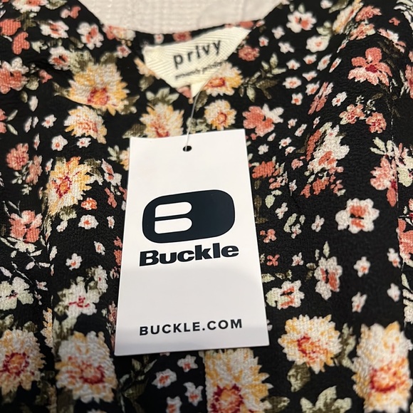 Buckle Dress - Picture 2 of 6